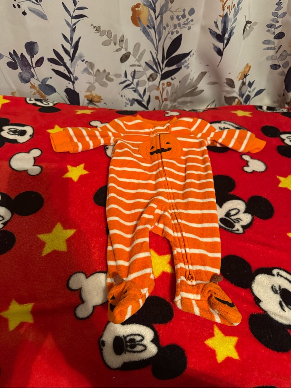 Infant Orange Striped Pumpkin One-Piece Footie Sleeper Newborn Pumpkin C5